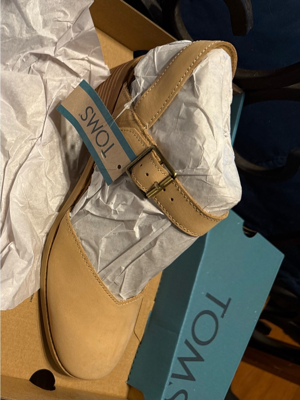 NIB TOMS Tan Leather Mary Jane Heel size 9